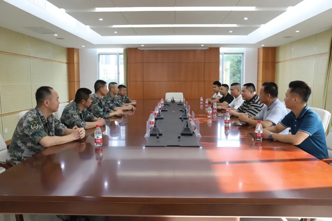八一慰问4.webp.jpg
